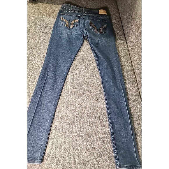Hollister Women's Size 3R  W26  L31 Dark Wash Super Skinny Stretchy Jeans - Picture 3 of 5